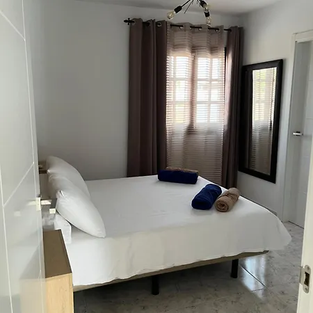 Private In A Great Location In With Shared Pool *